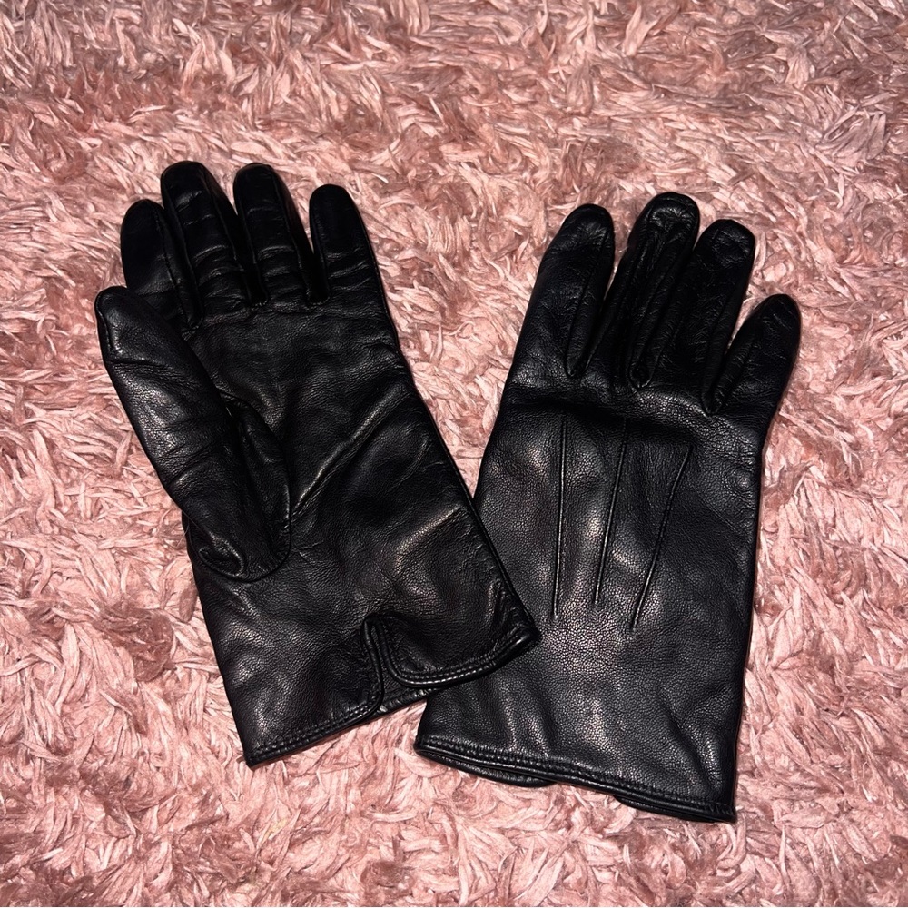 Black Leather Gloves